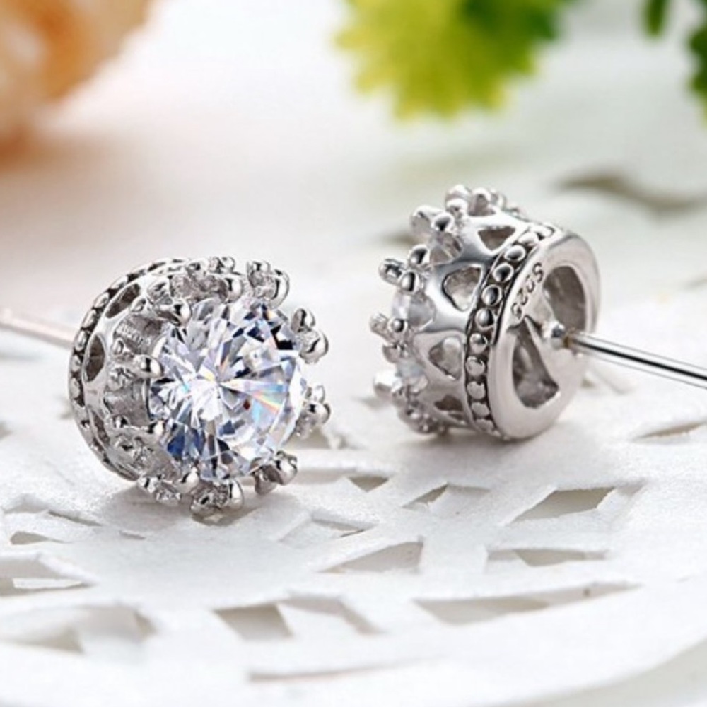 NEW 925 STERLING SILVER DIAMOND STUD EARRINGS